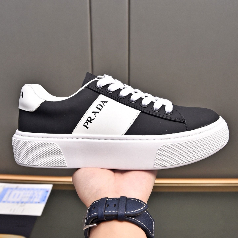 Pra*a casual shoes